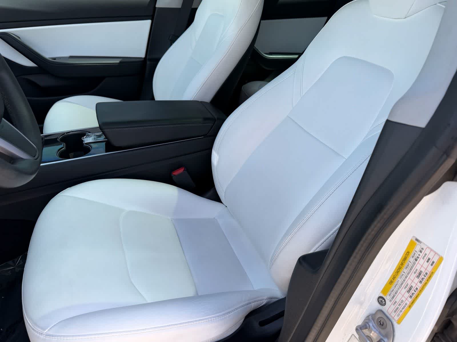 Thumbnail: 2020 Tesla Model 3 - 21