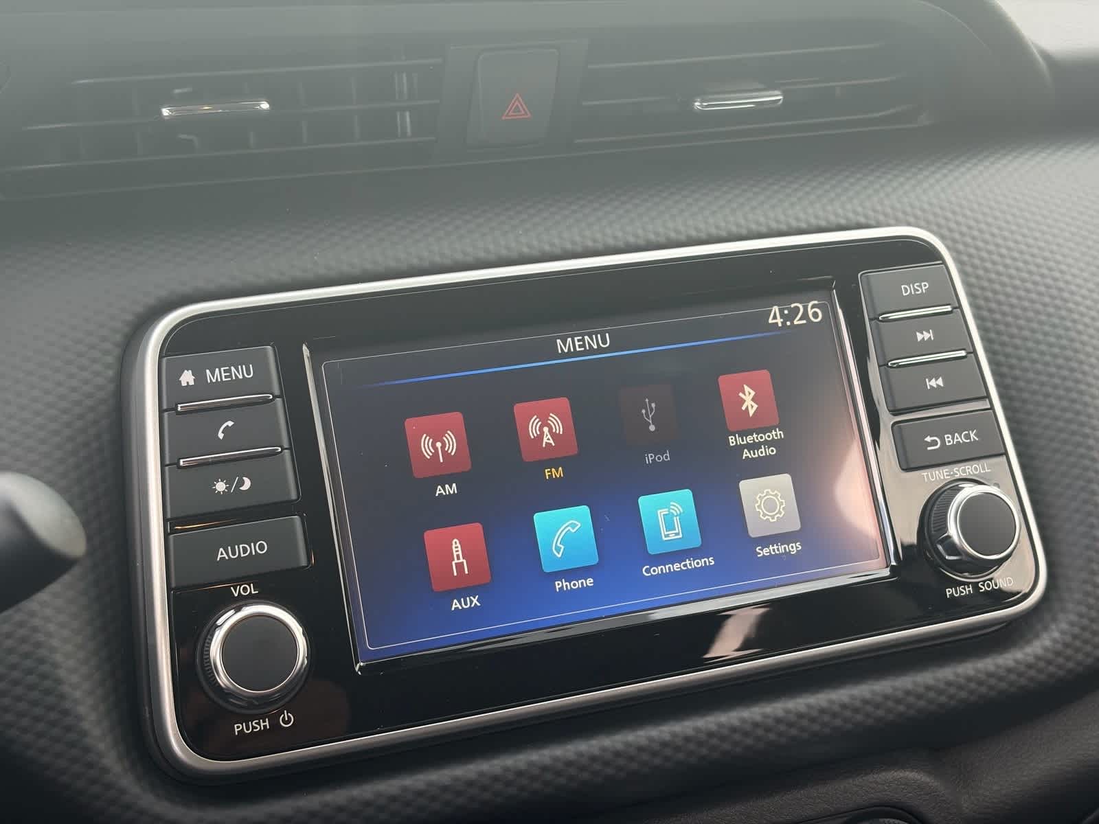 Thumbnail: 2025 Nissan Kicks - 21