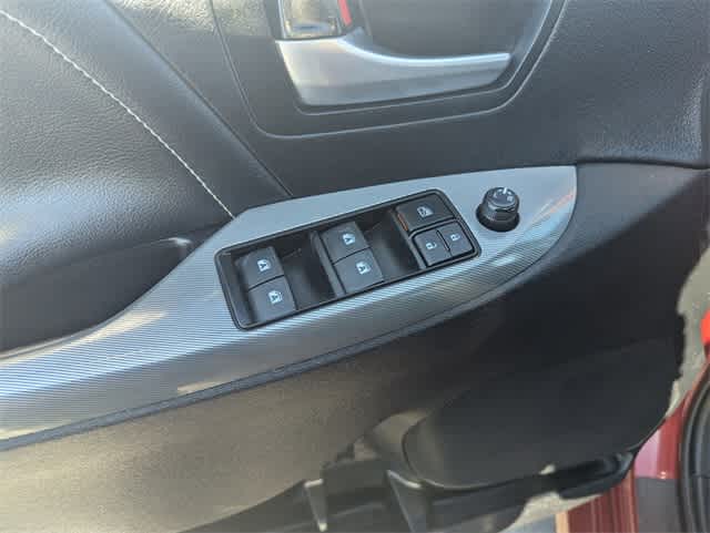 Thumbnail: 2017 Toyota Sienna - 23