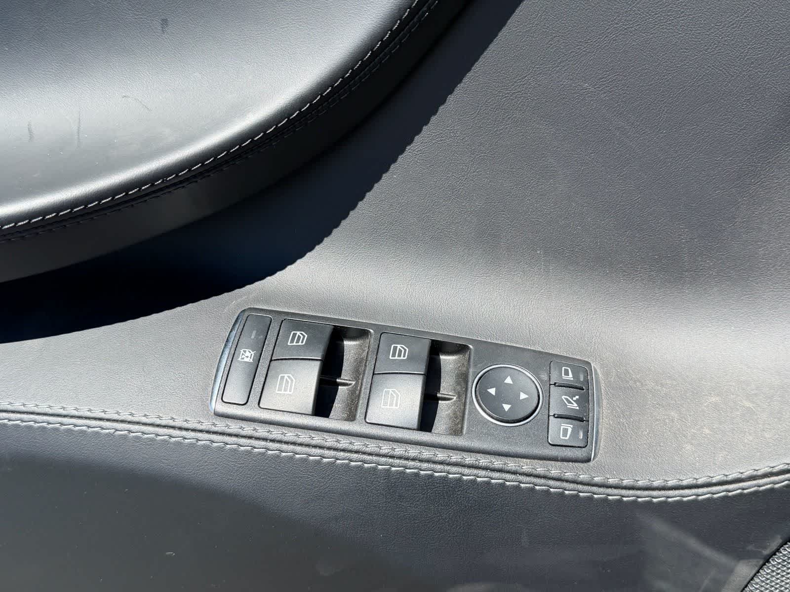 Thumbnail: 2017 Tesla Model S - 16