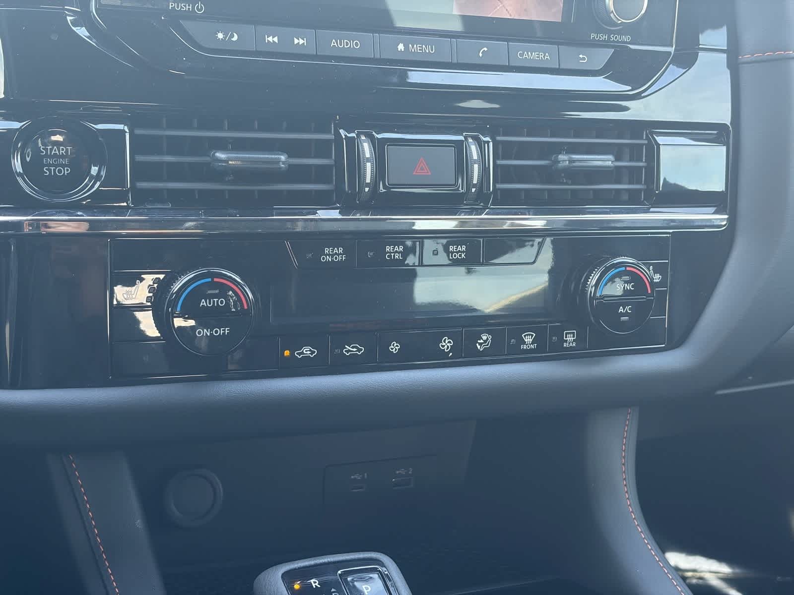 Thumbnail: 2025 Nissan Pathfinder - 25