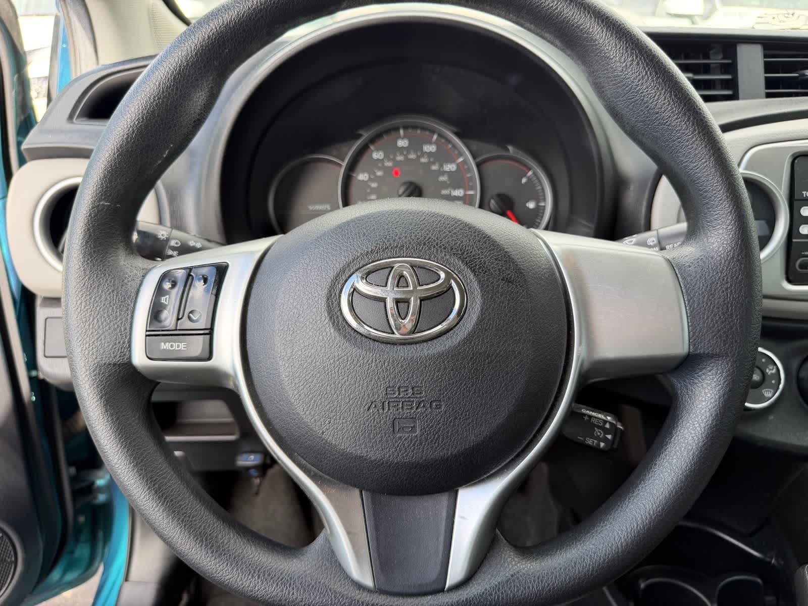 Thumbnail: 2012 Toyota Yaris - 9