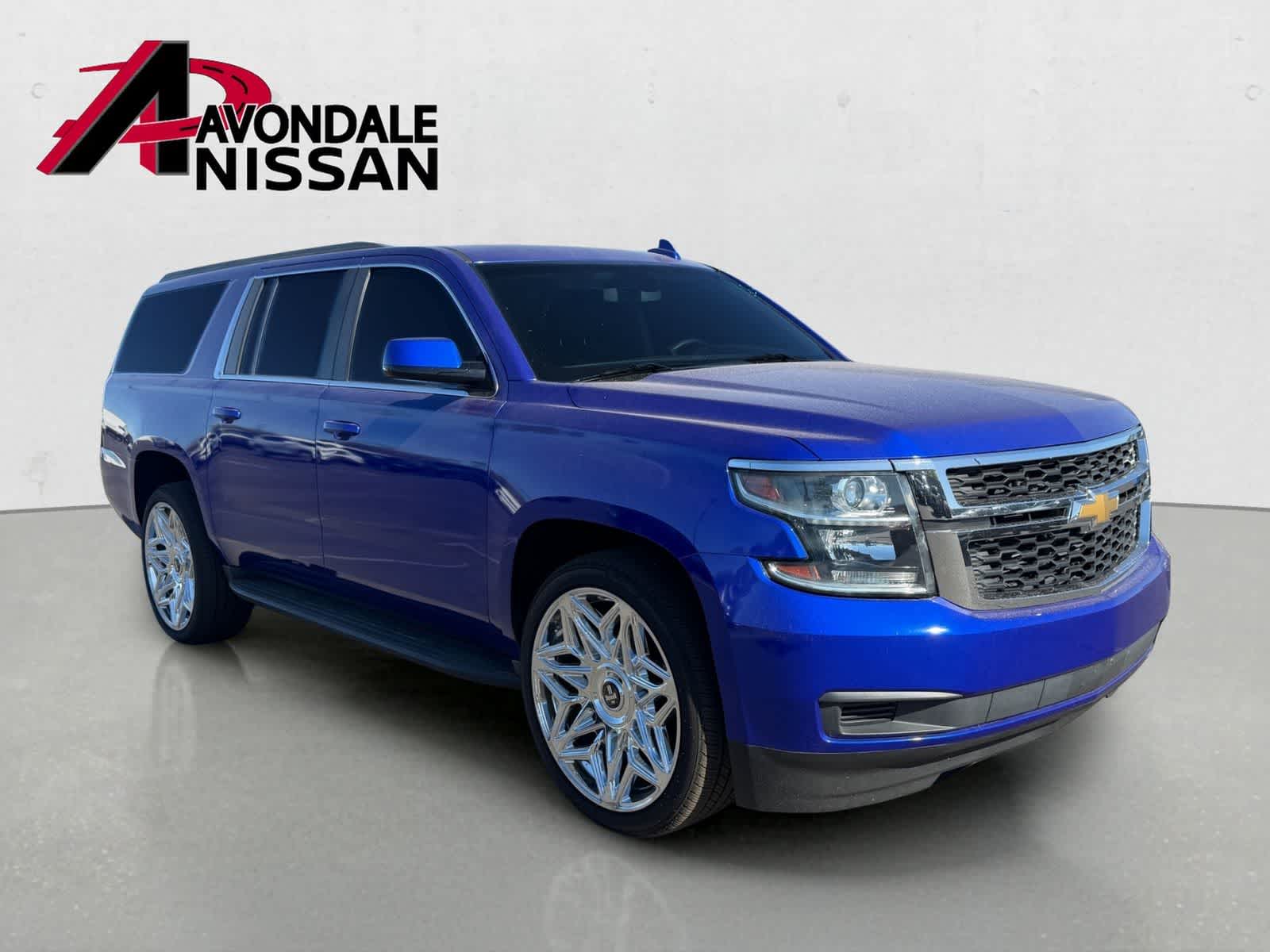 Thumbnail: 2017 Chevrolet Suburban - 5
