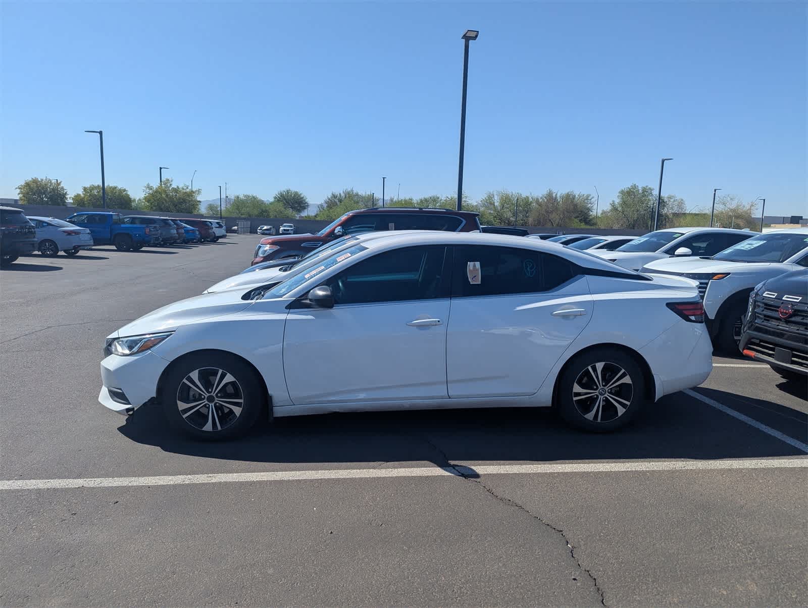 Thumbnail: 2021 Nissan Sentra - 2
