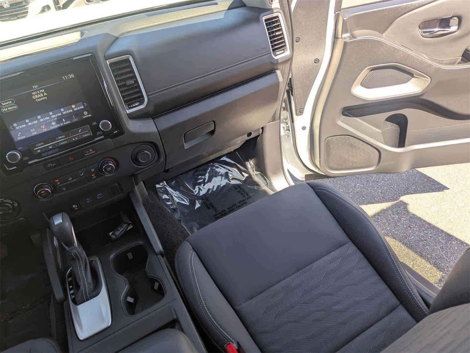 Thumbnail: 2024 Nissan Frontier - 18