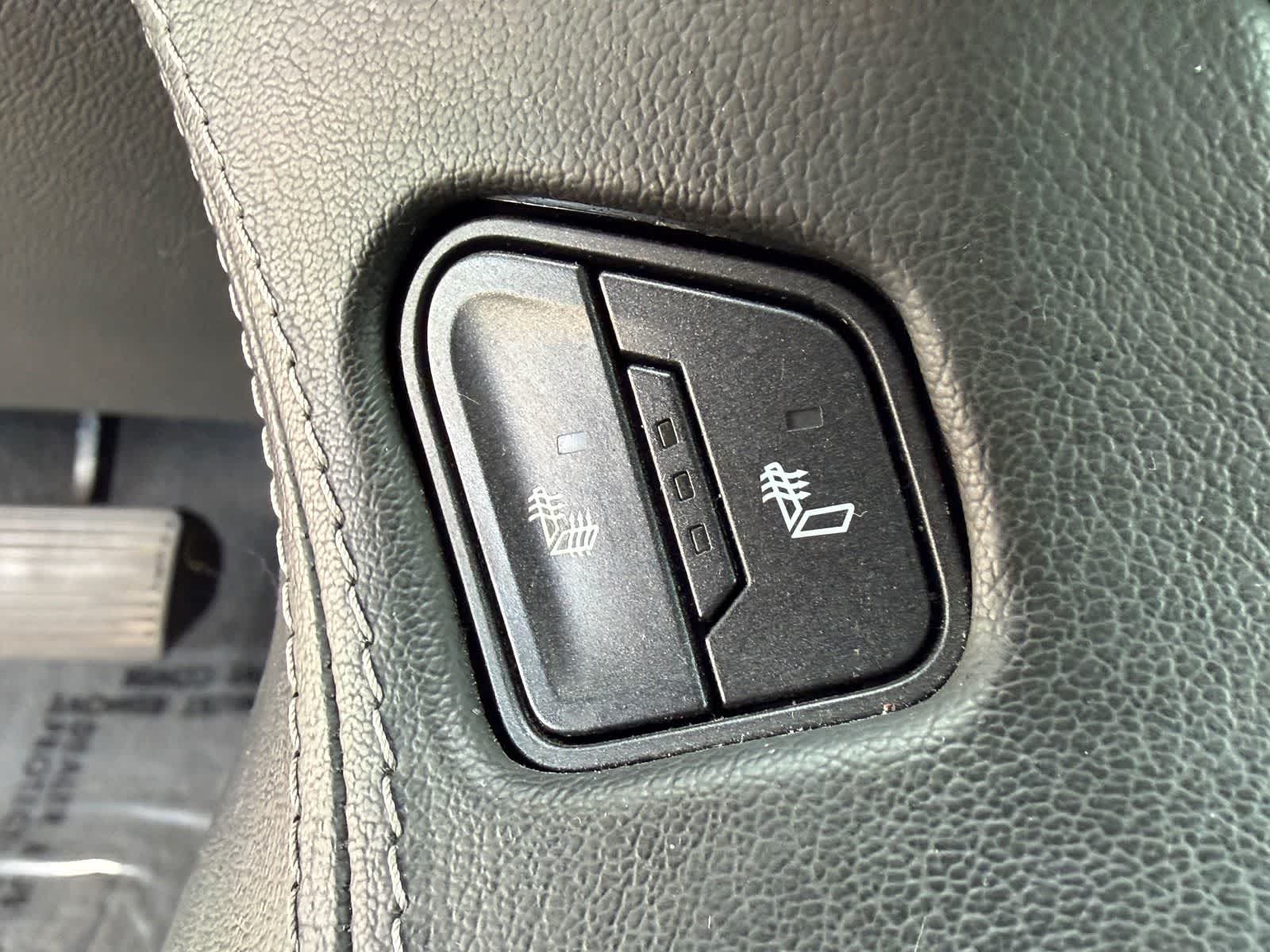Thumbnail: 2019 Chevrolet Tahoe - 24