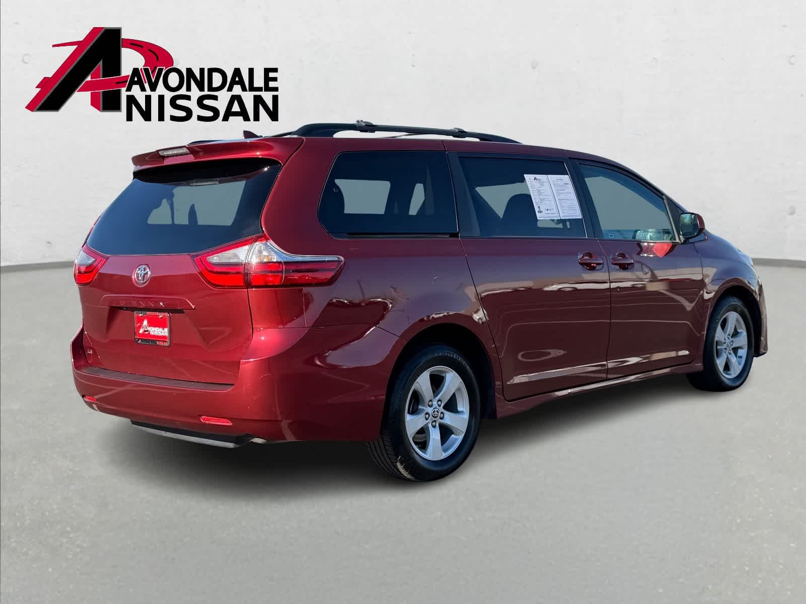 Thumbnail: 2020 Toyota Sienna - 7