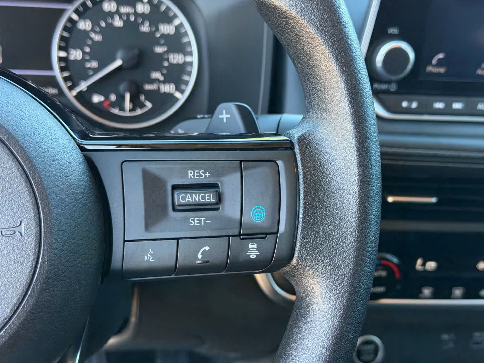 Thumbnail: 2023 Nissan Rogue - 21
