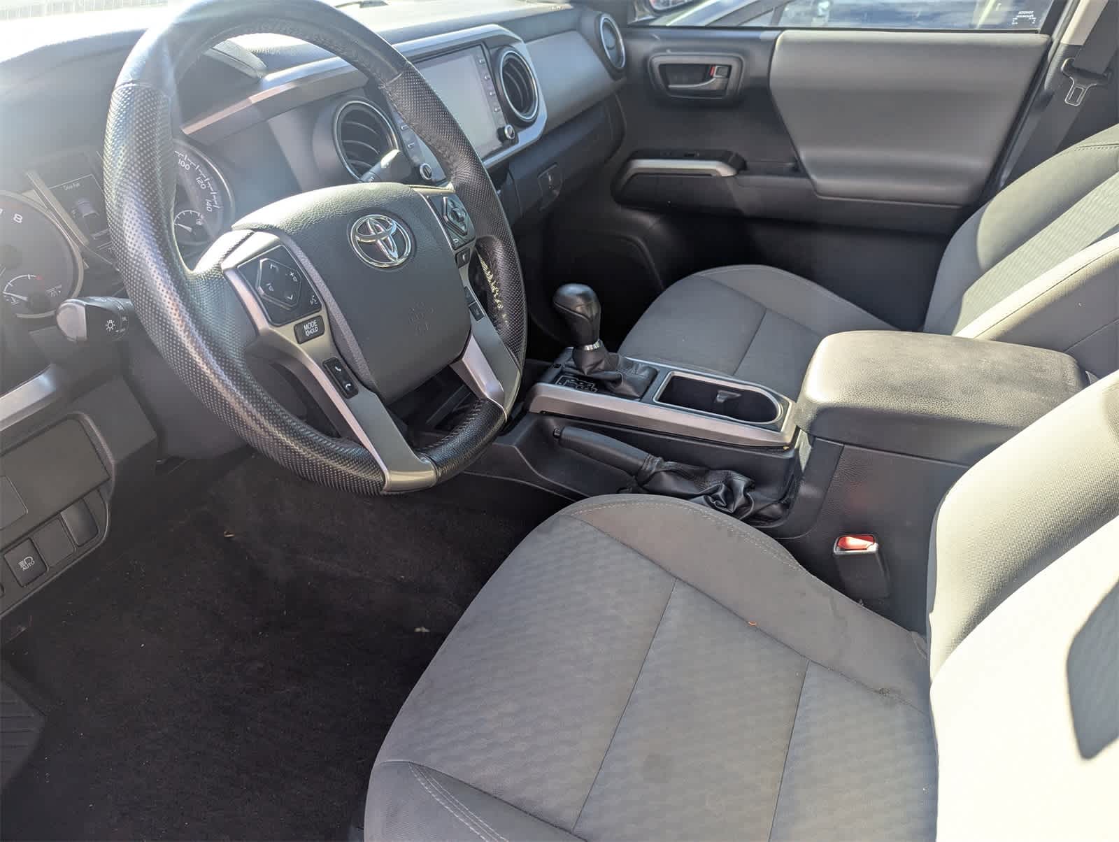 Thumbnail: 2020 Toyota Tacoma - 14