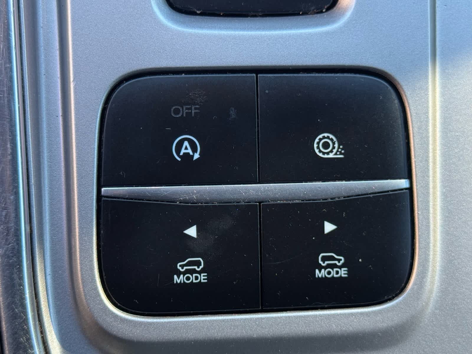 Thumbnail: 2020 Ford Explorer - 27