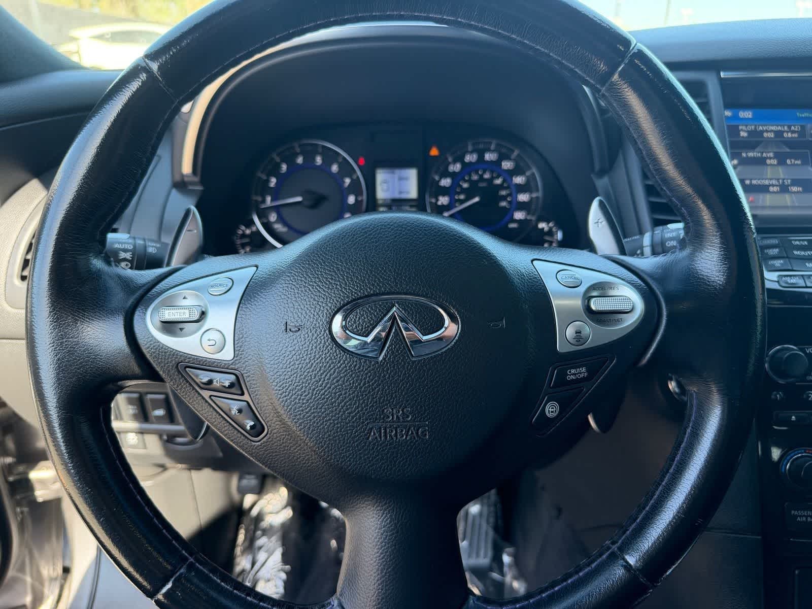 Thumbnail: 2016 INFINITI QX70 - 16