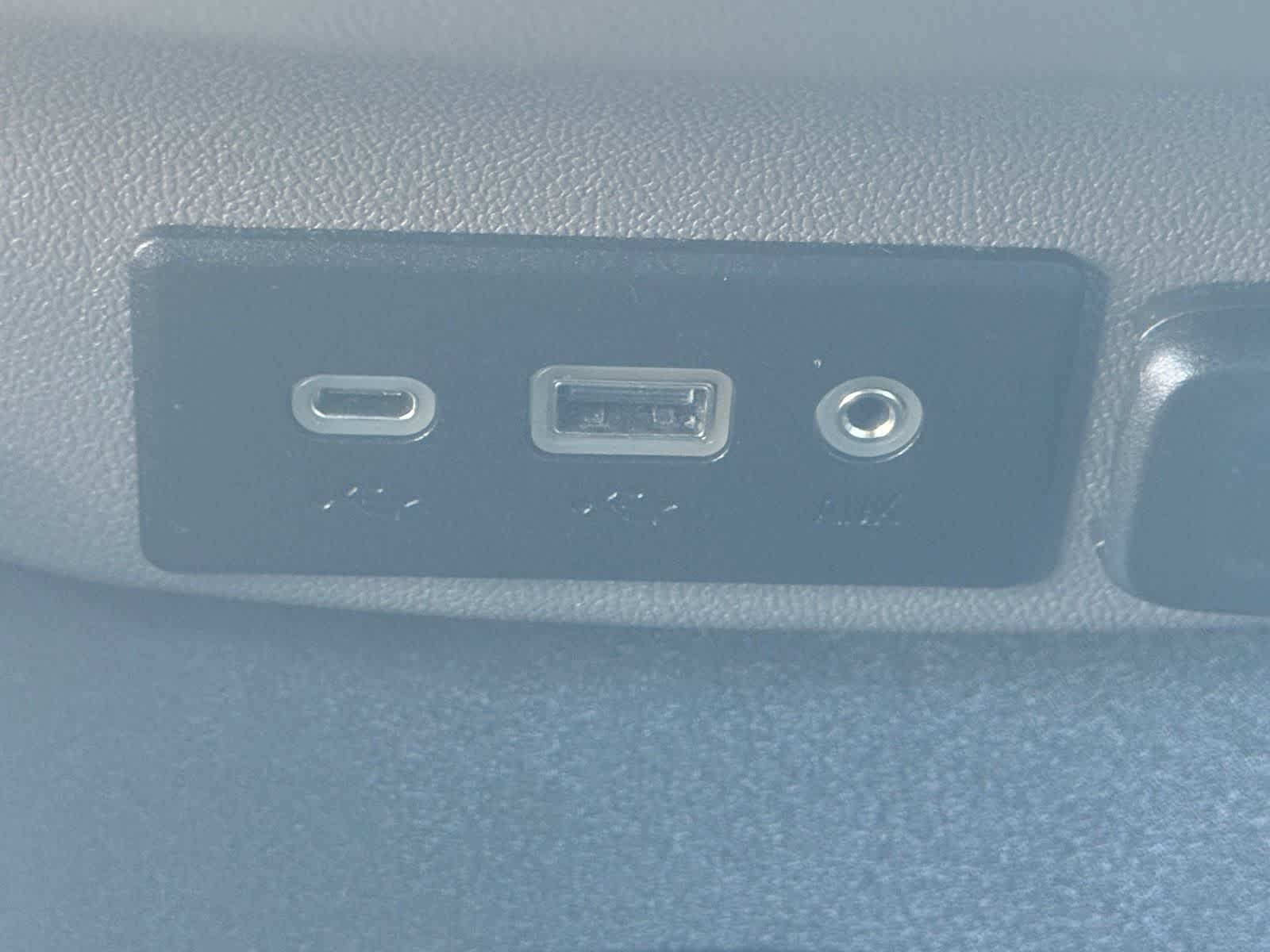 Thumbnail: 2022 Chevrolet Malibu - 15