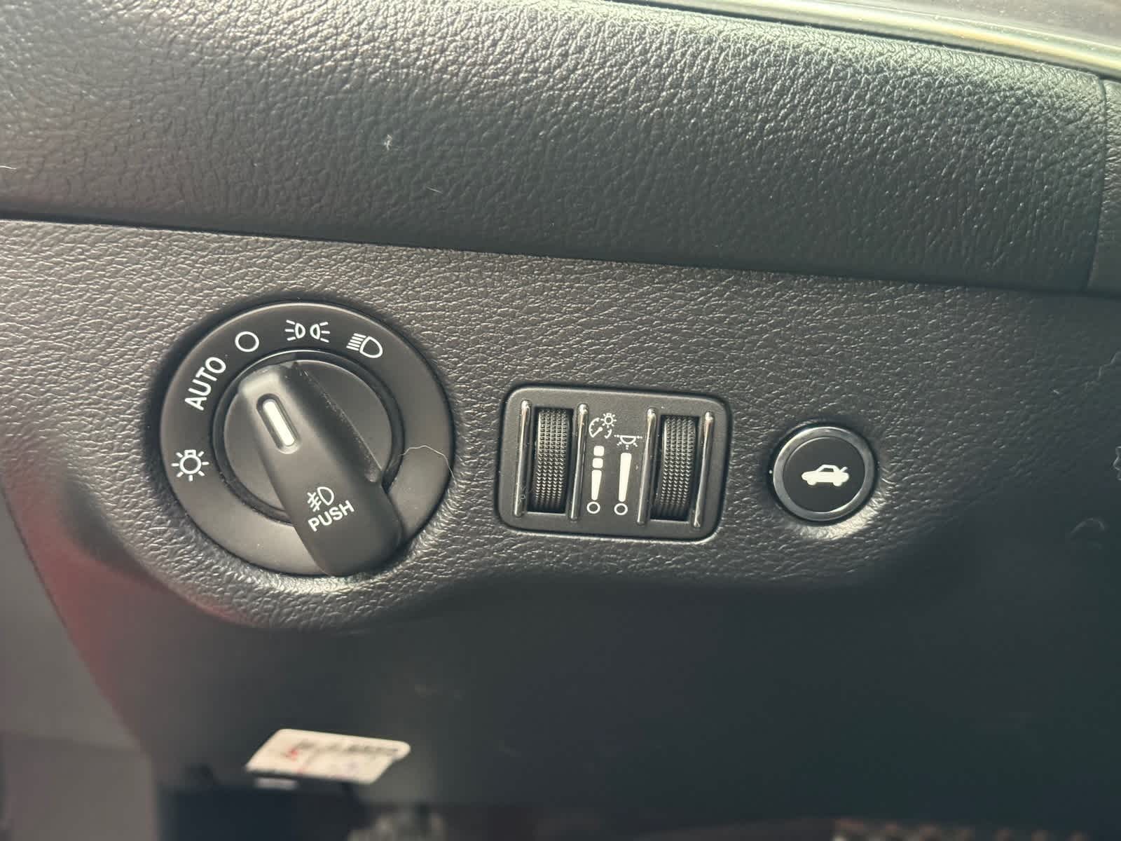 Thumbnail: 2017 Dodge Challenger - 12