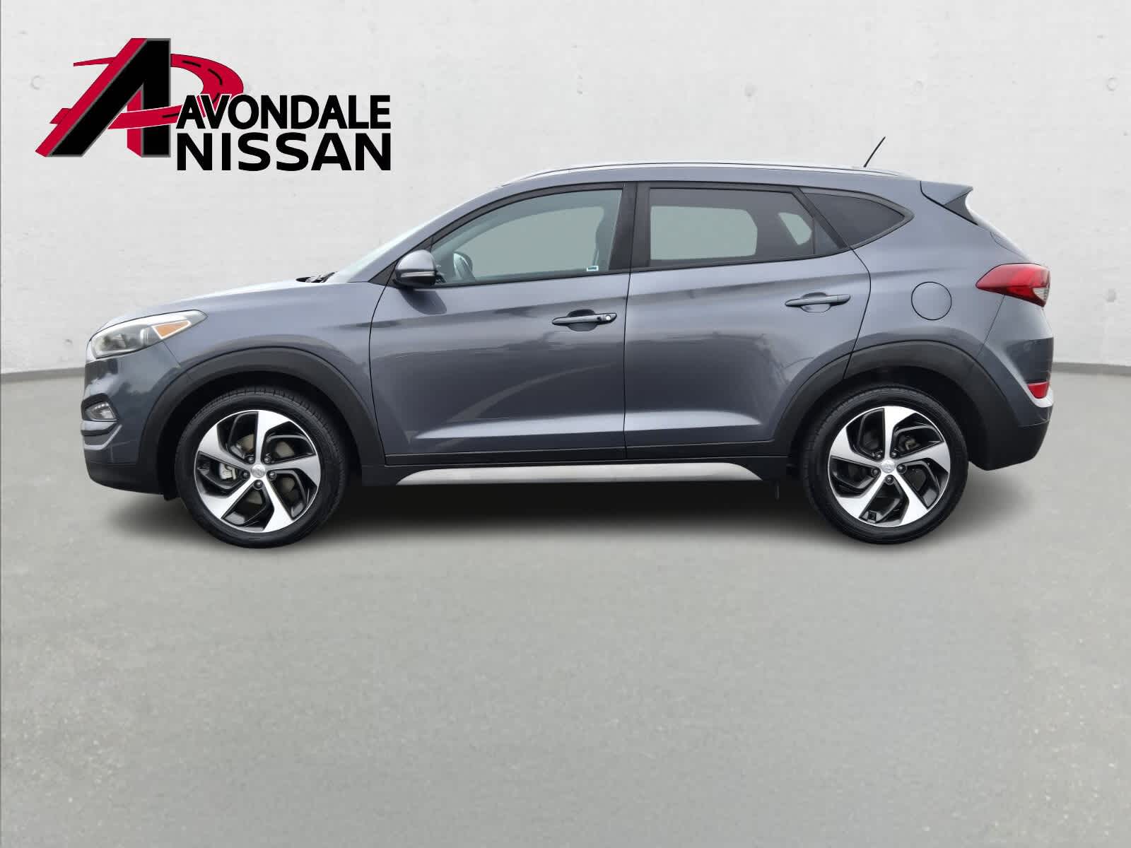 Thumbnail: 2017 Hyundai Tucson - 3