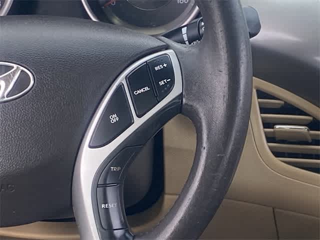 Thumbnail: 2012 Hyundai Elantra - 22