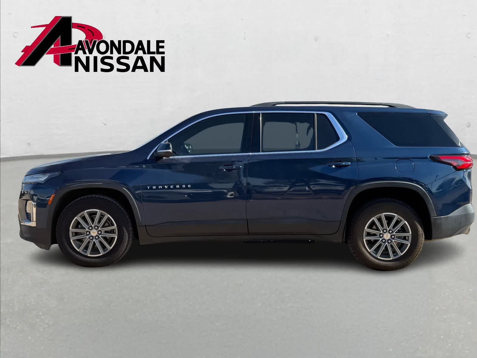 Thumbnail: 2023 Chevrolet Traverse - 3