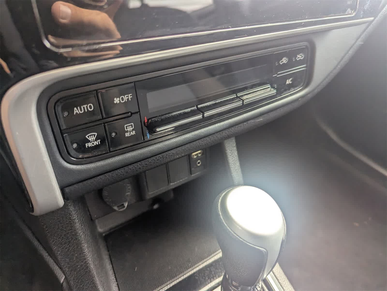 Thumbnail: 2019 Toyota Corolla - 18