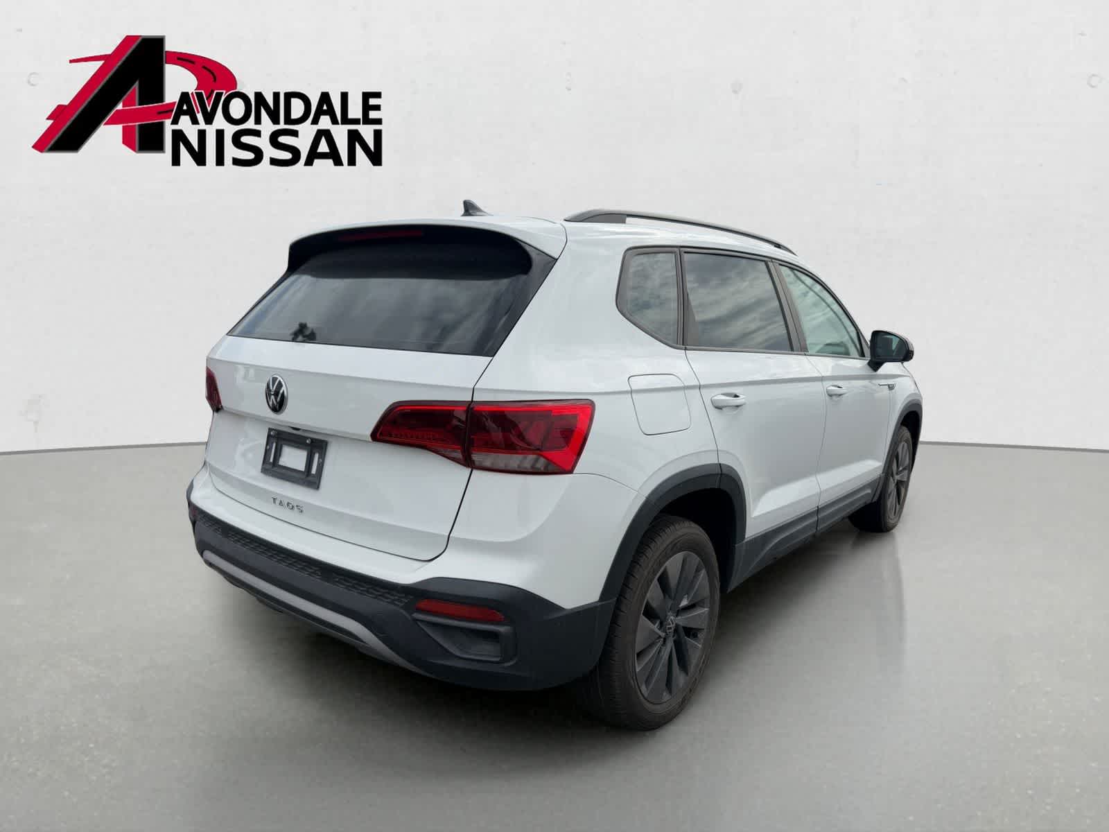 Thumbnail: 2022 Volkswagen Taos - 3