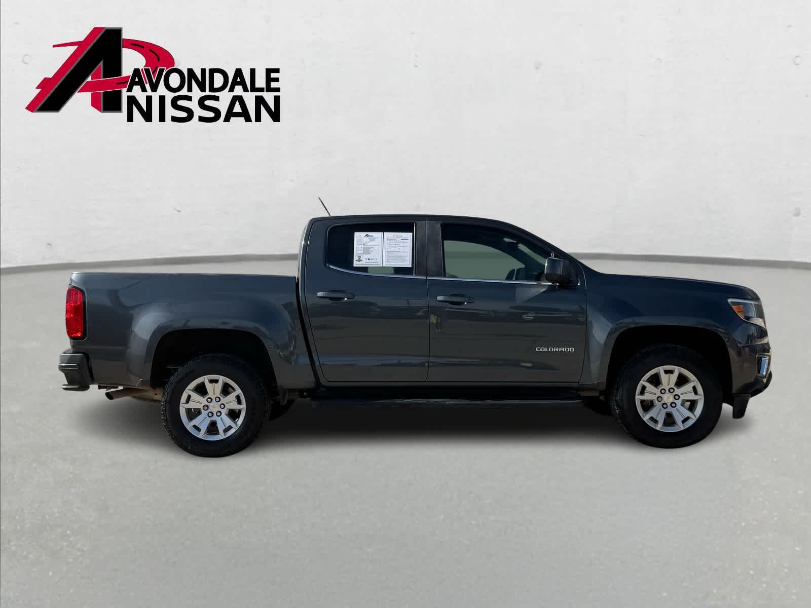 Thumbnail: 2017 Chevrolet Colorado - 8