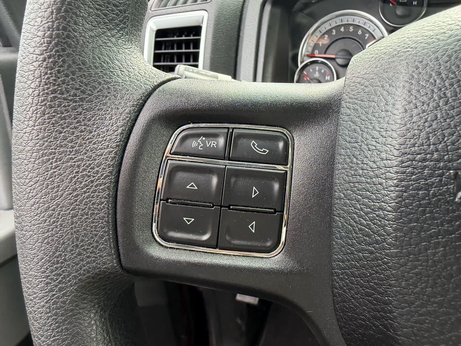 Thumbnail: 2019 RAM 1500 Classic - 10
