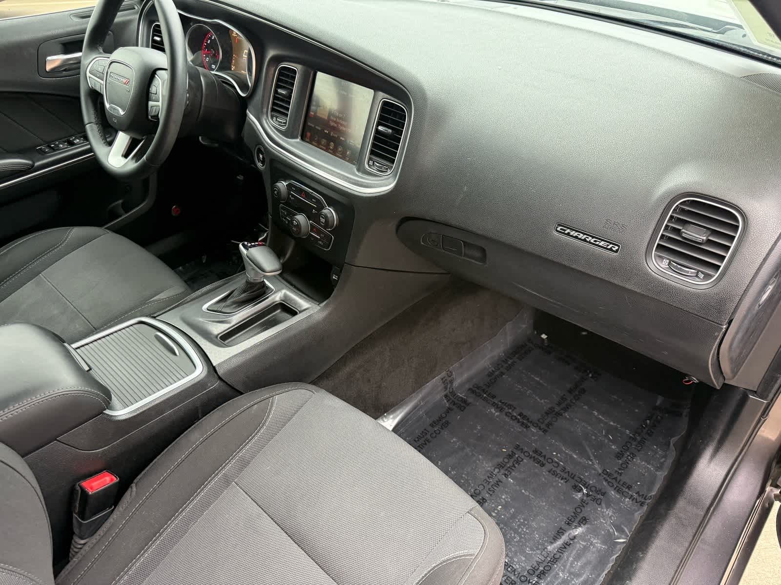 Thumbnail: 2016 Dodge Charger - 24