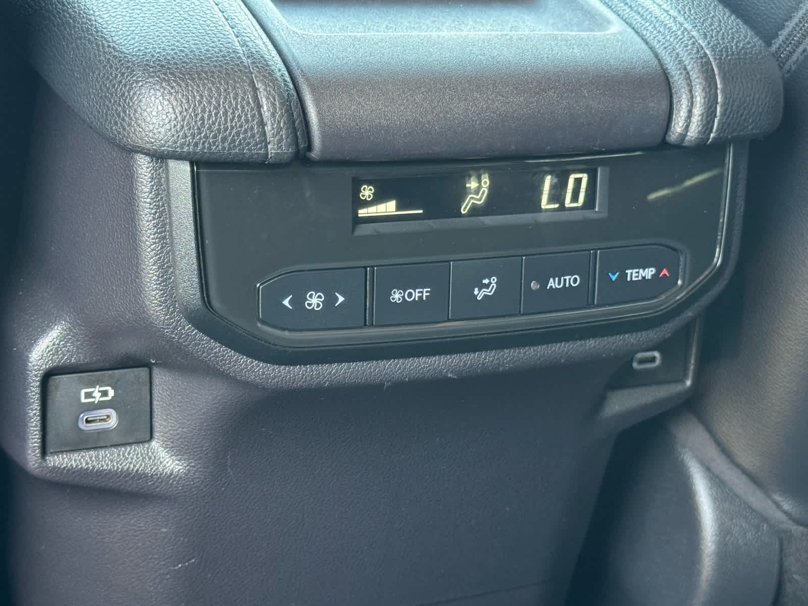 Thumbnail: 2024 Toyota Grand Highlander - 17