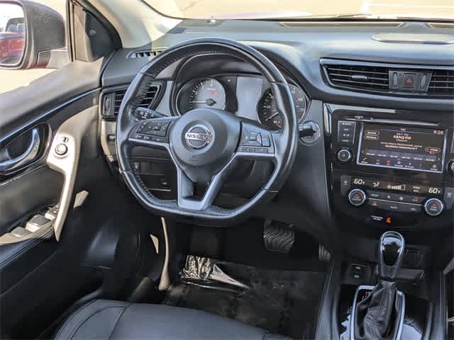 Thumbnail: 2019 Nissan Rogue Sport - 16