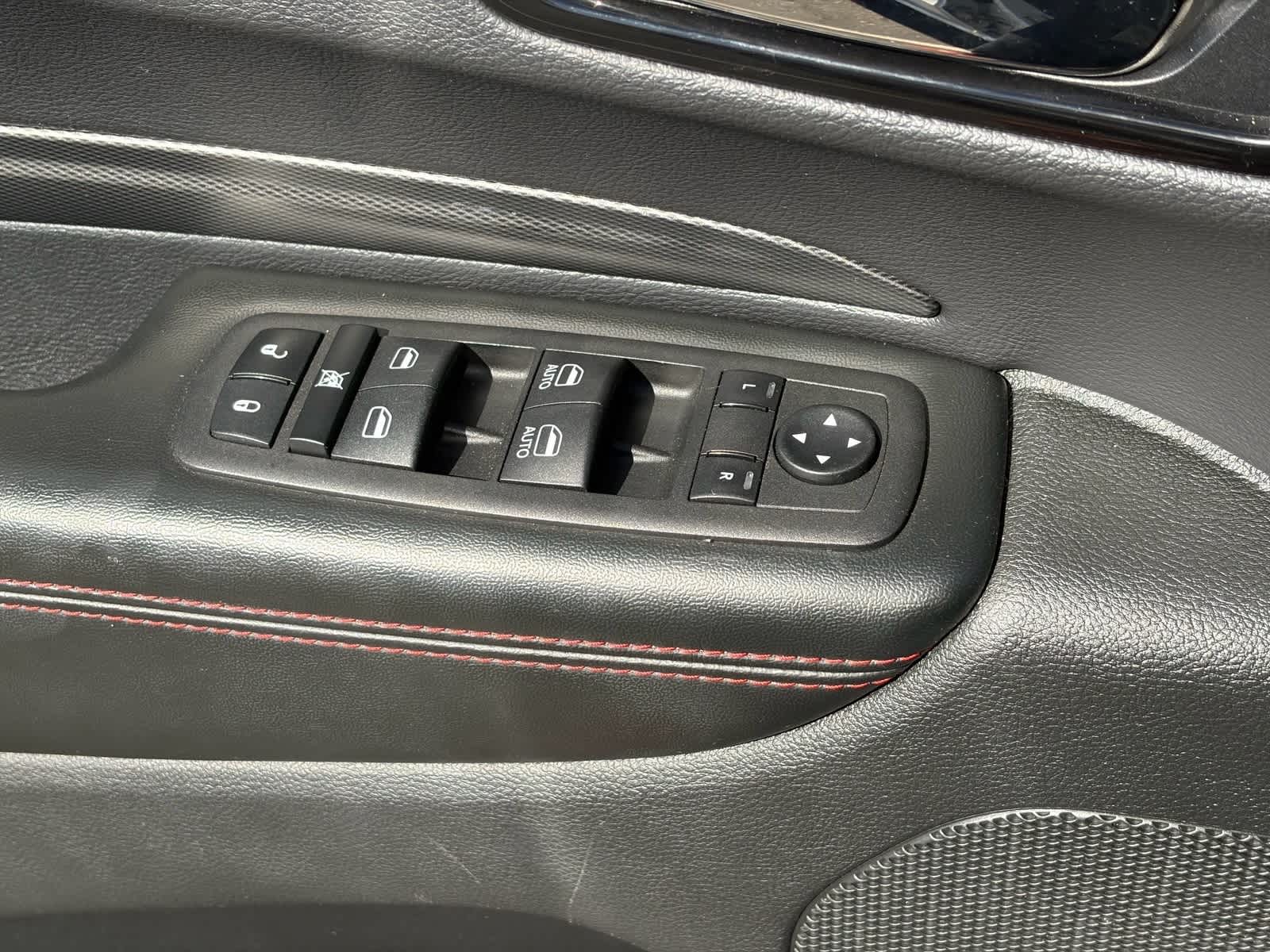 Thumbnail: 2023 Dodge Durango - 17