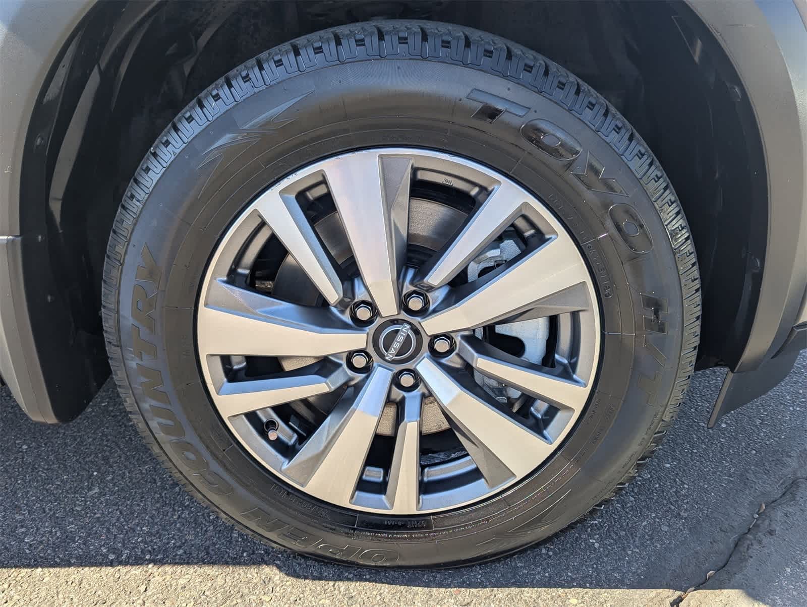 Thumbnail: 2022 Nissan Pathfinder - 10