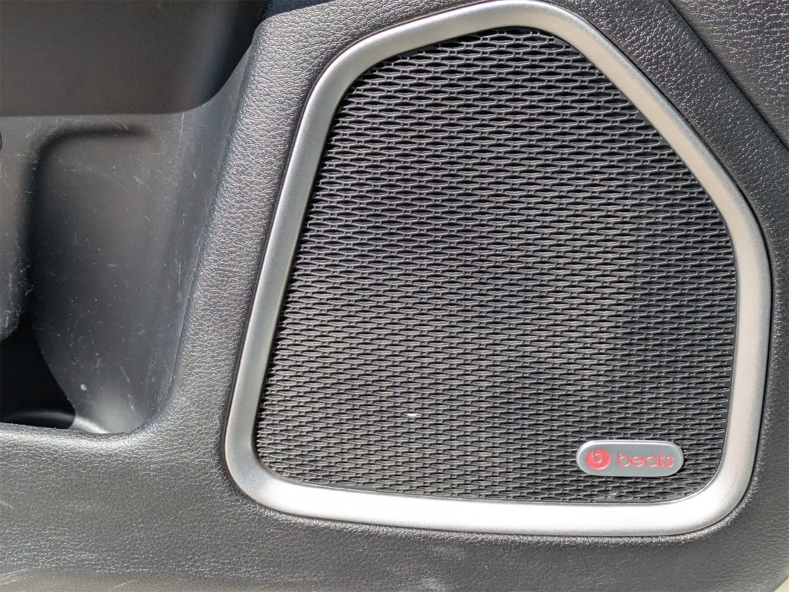 Thumbnail: 2018 Jeep Compass - 28