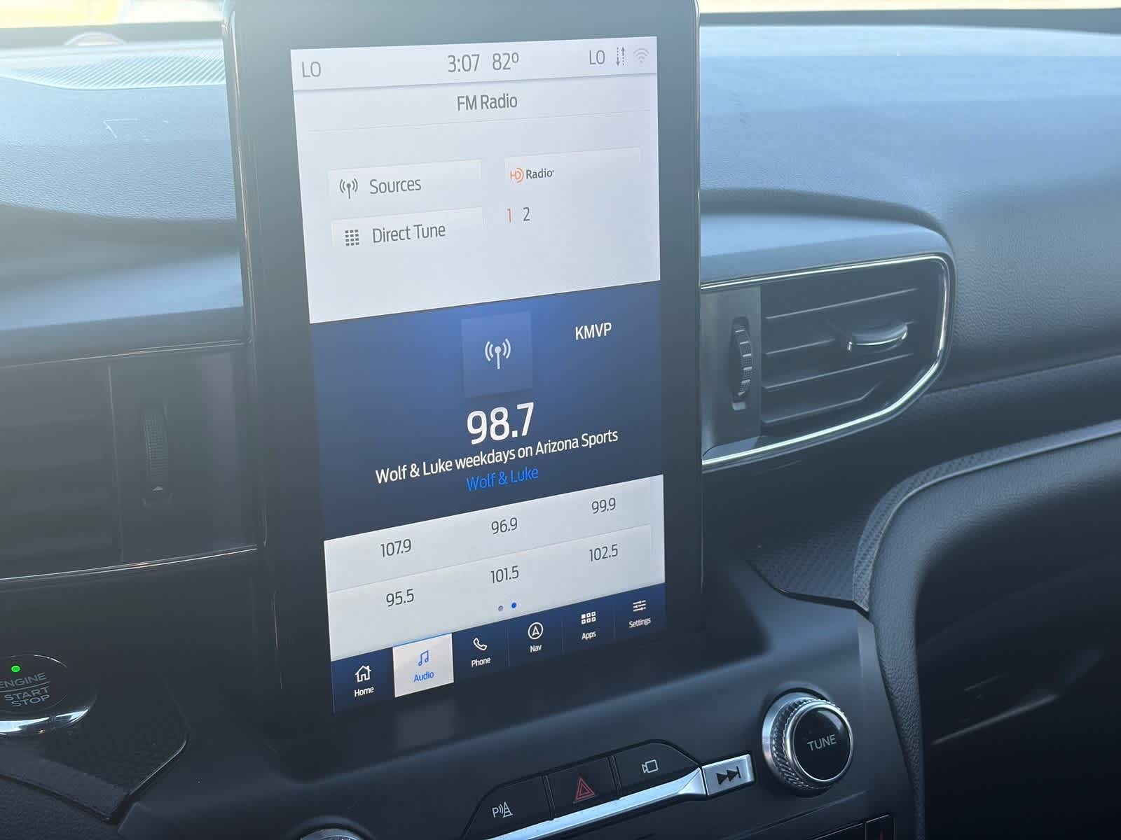 Thumbnail: 2020 Ford Explorer - 22