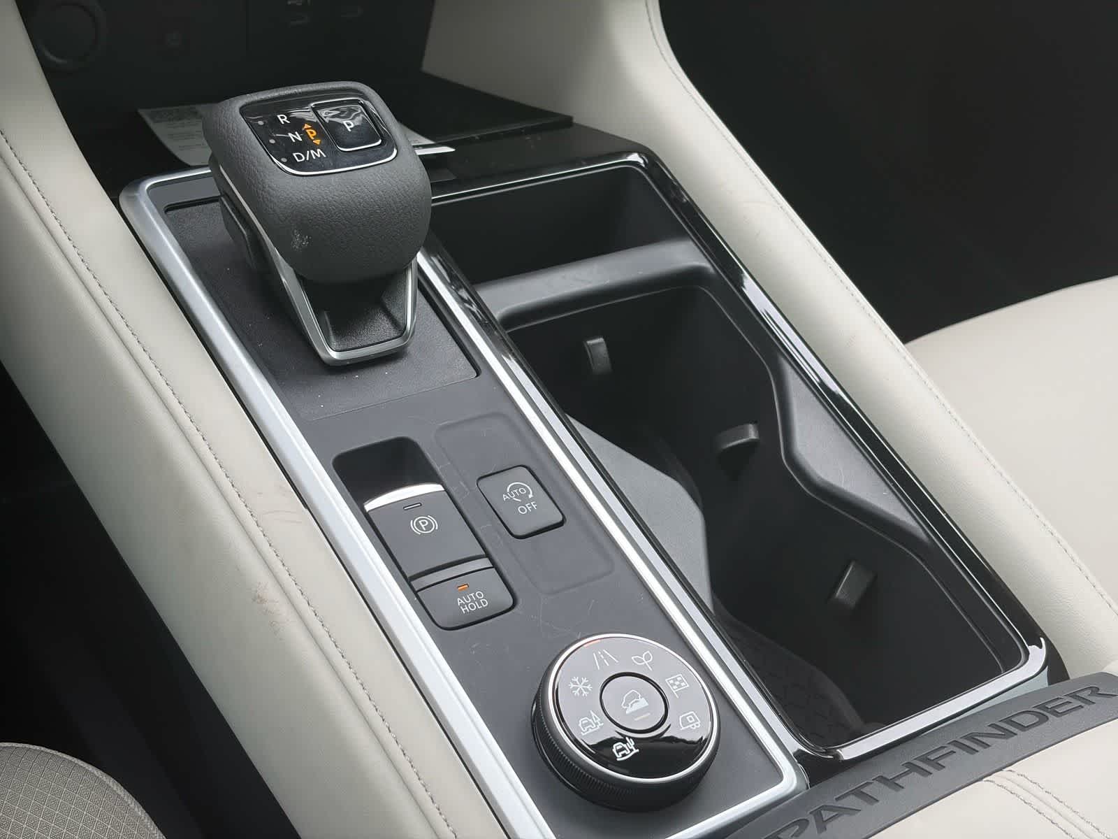 Thumbnail: 2026 Nissan Pathfinder - 21