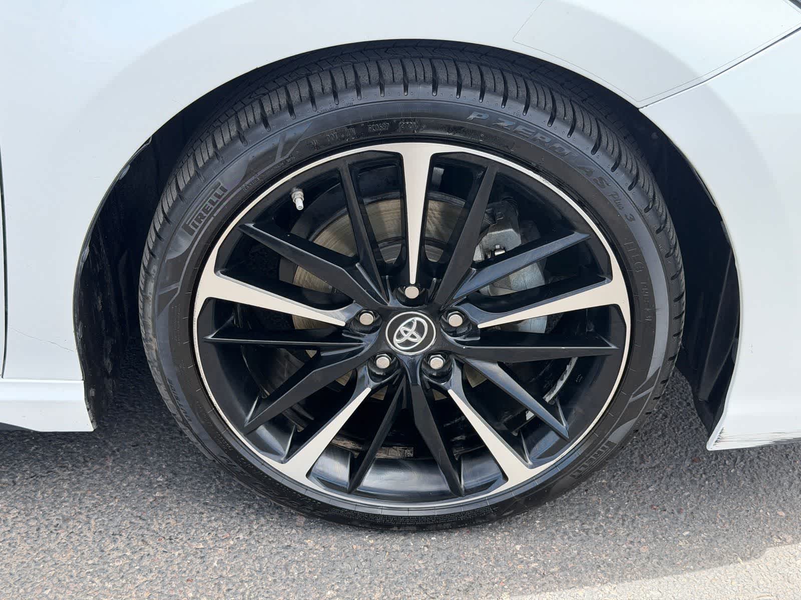 Thumbnail: 2018 Toyota Camry - 9