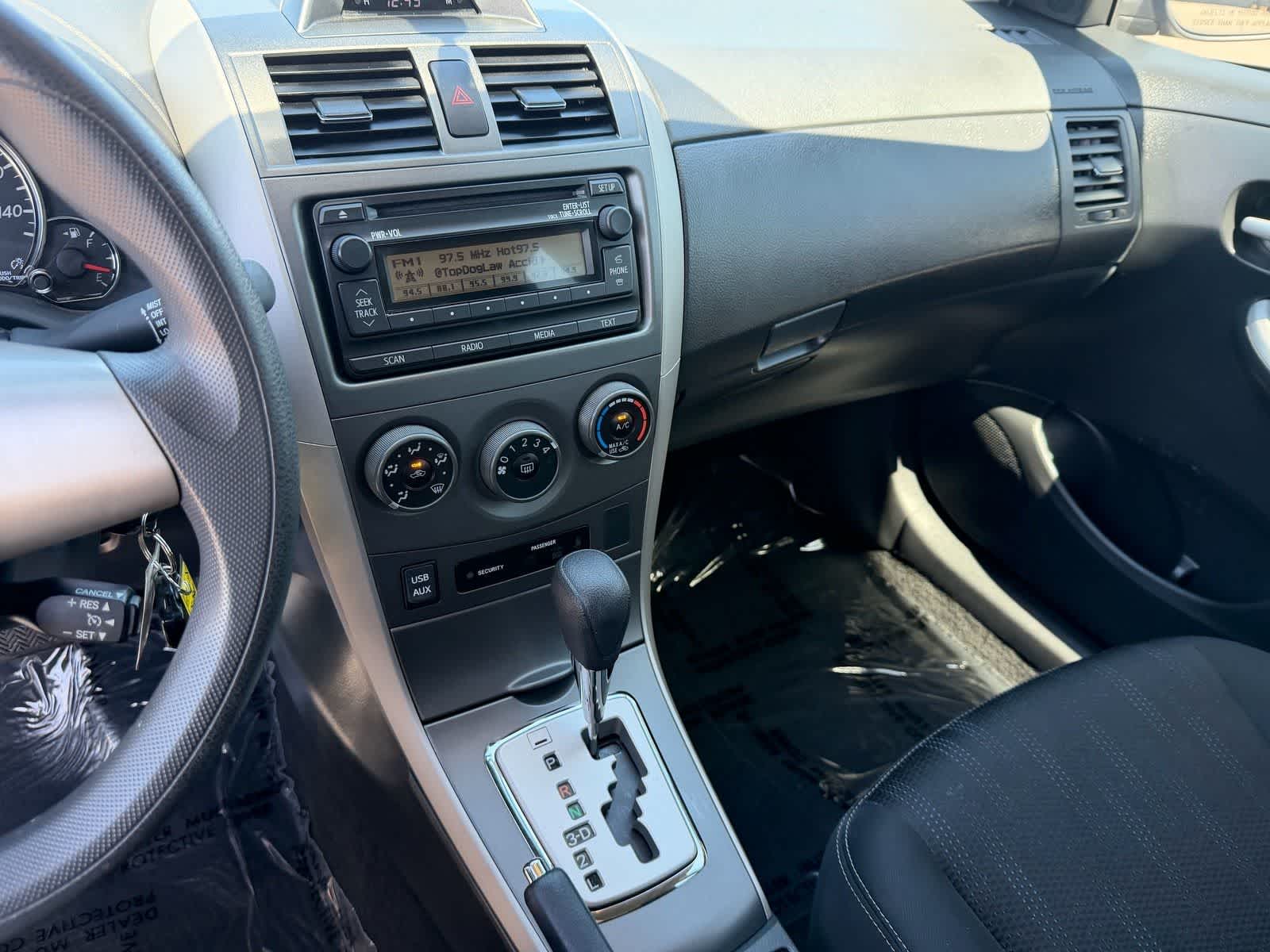 Thumbnail: 2012 Toyota Corolla - 26
