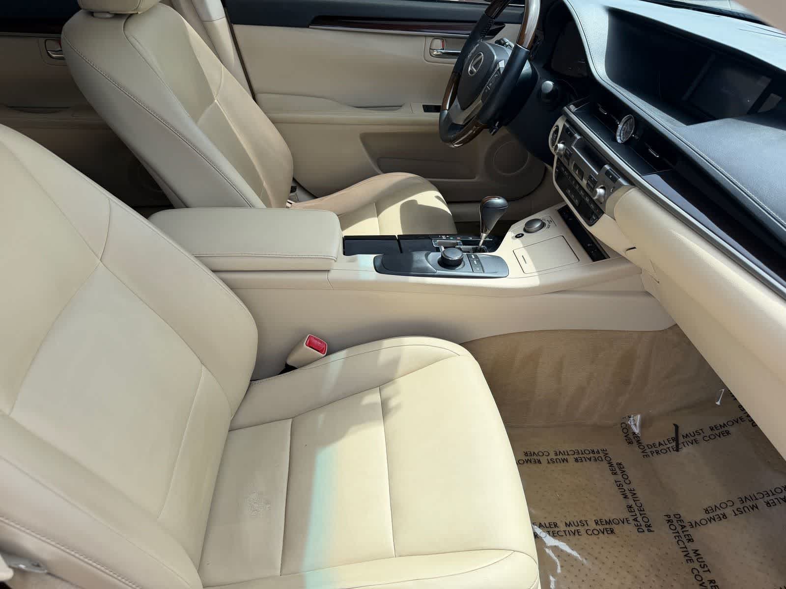 Thumbnail: 2013 Lexus ES - 12
