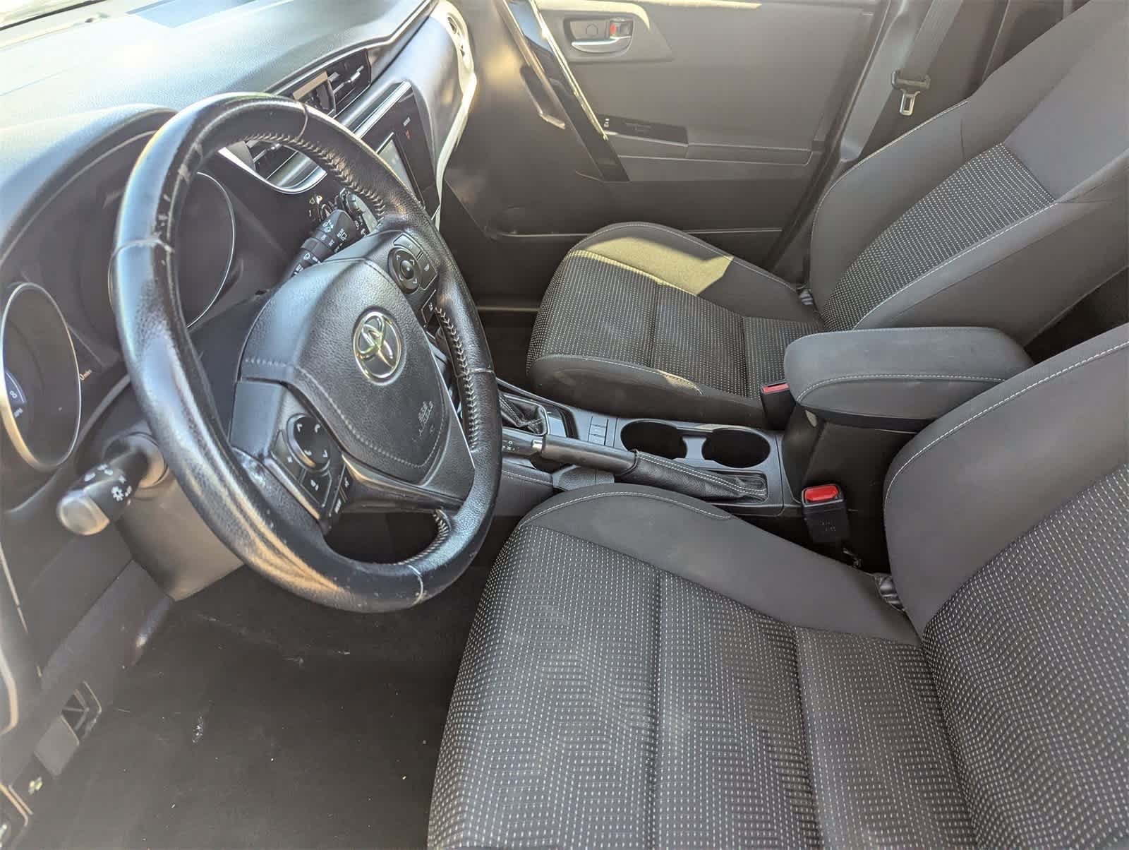 Thumbnail: 2017 Toyota Corolla iM - 23