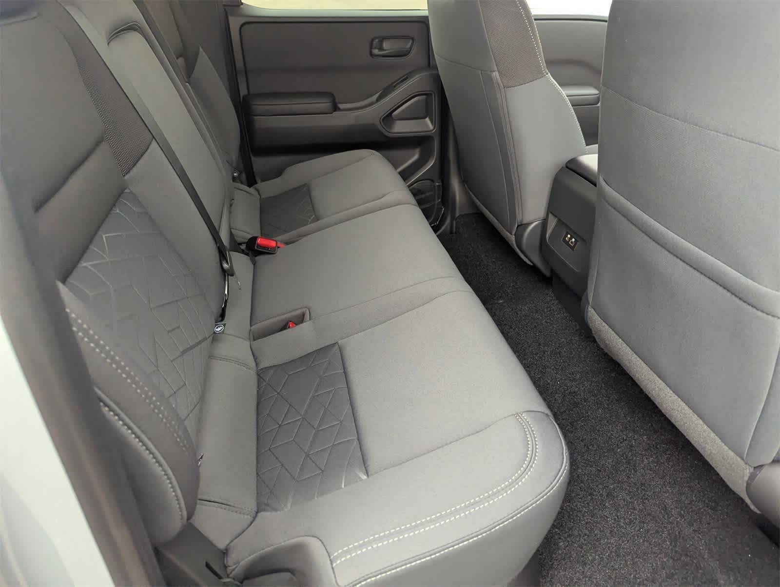 Thumbnail: 2026 Nissan Frontier - 14