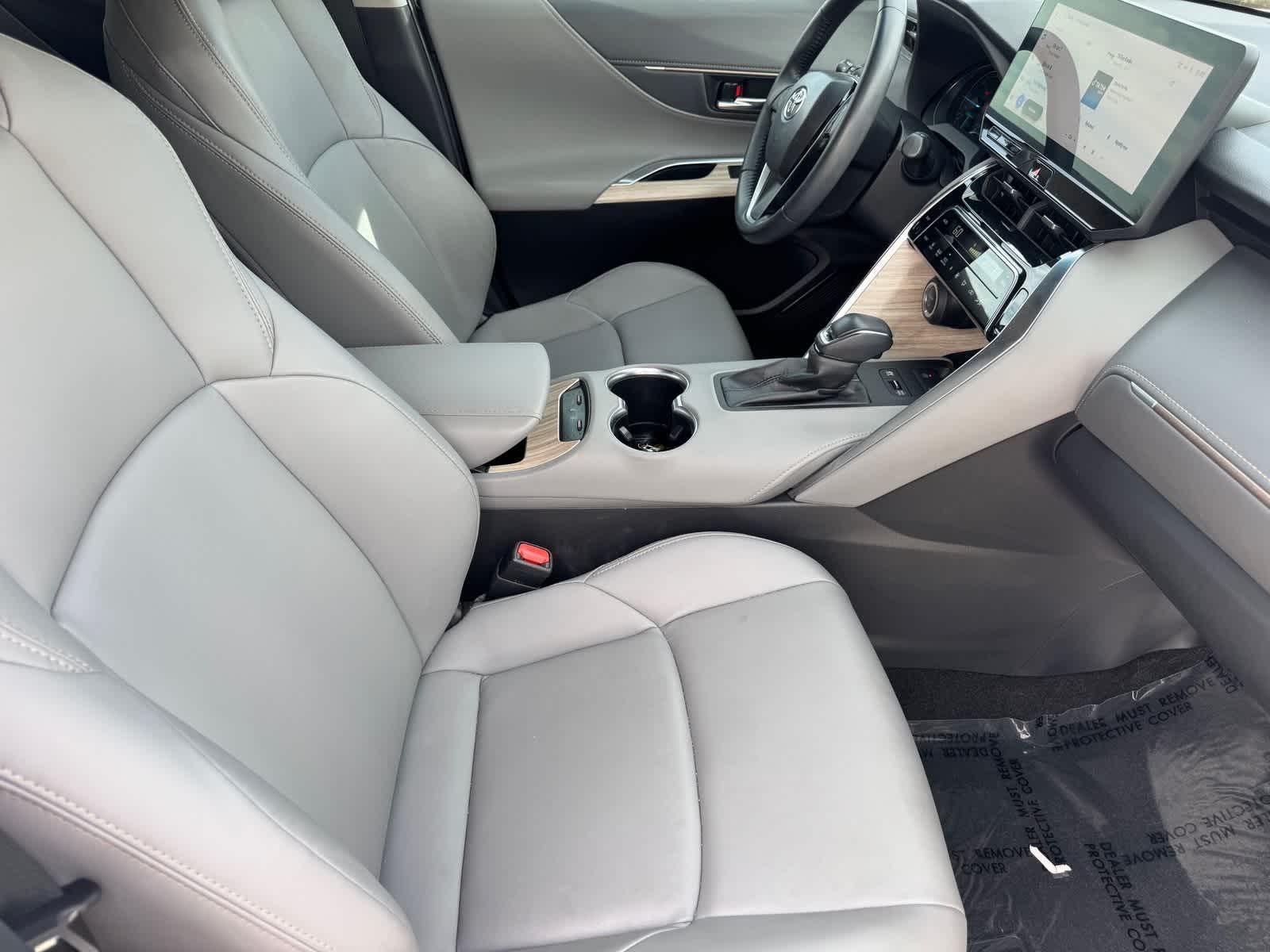 Thumbnail: 2023 Toyota Venza - 12