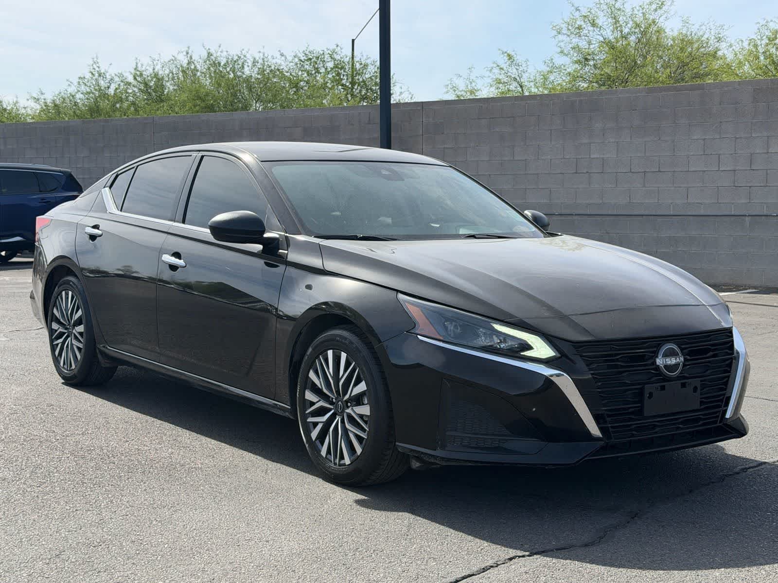 Thumbnail: 2025 Nissan Altima - 9