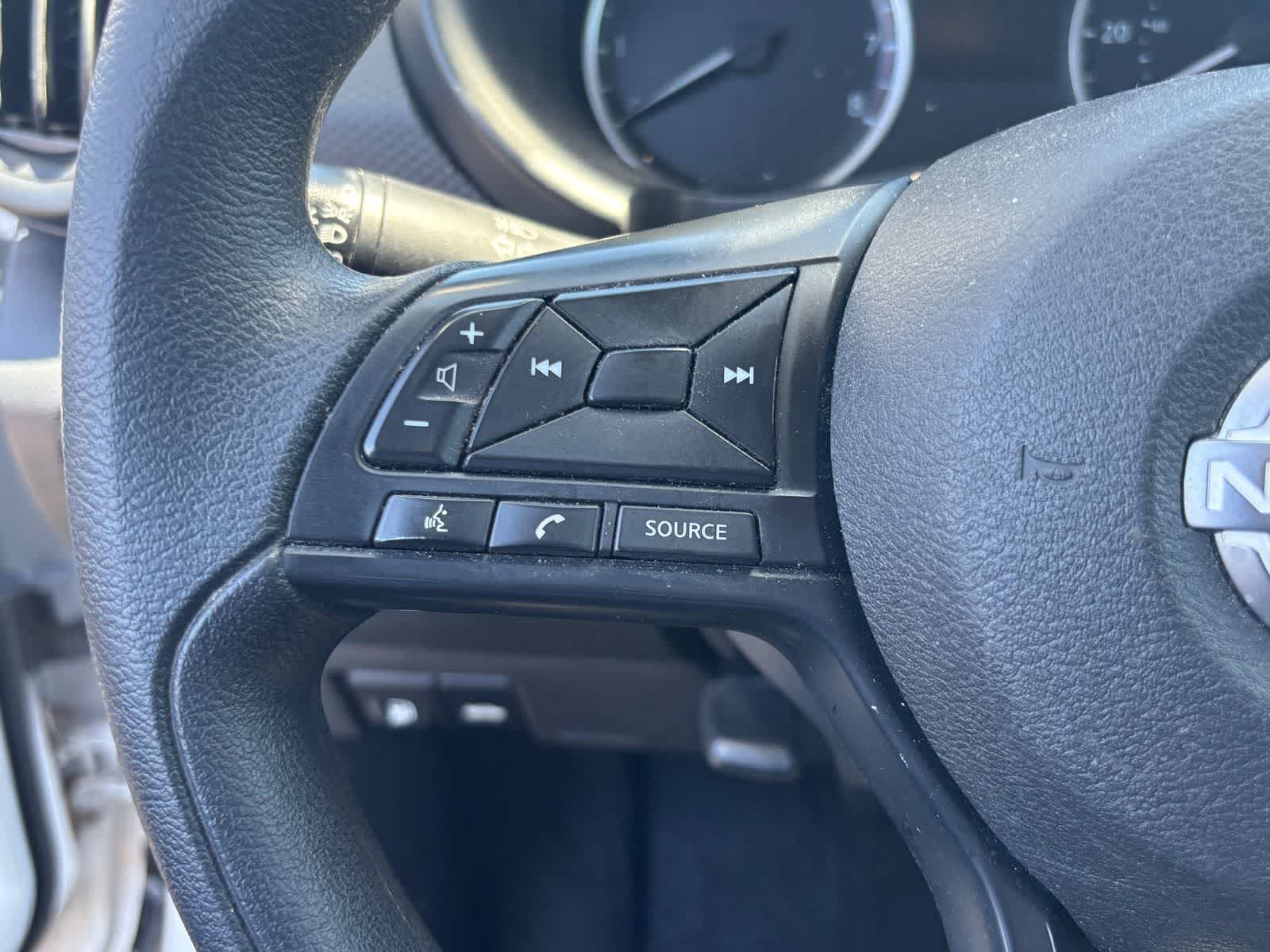 Thumbnail: 2023 Nissan Kicks - 17