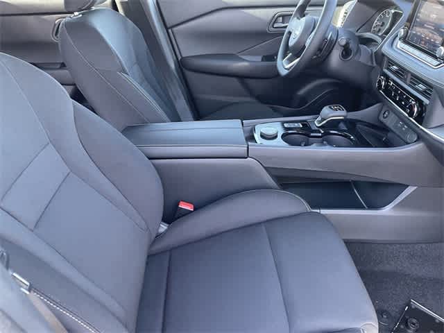 2025 Nissan Rogue S 12
