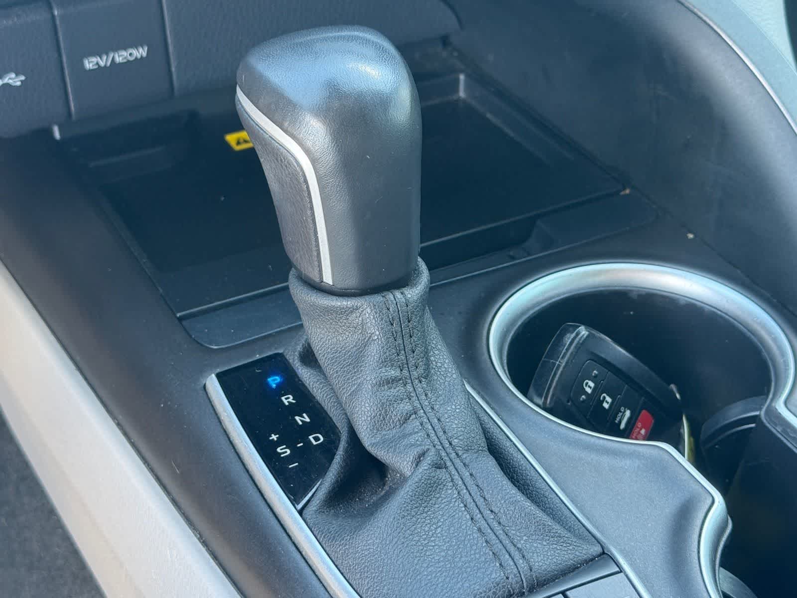 Thumbnail: 2023 Toyota Camry - 24