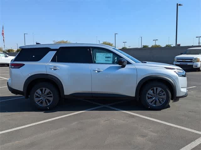 2025 Nissan Pathfinder S 7