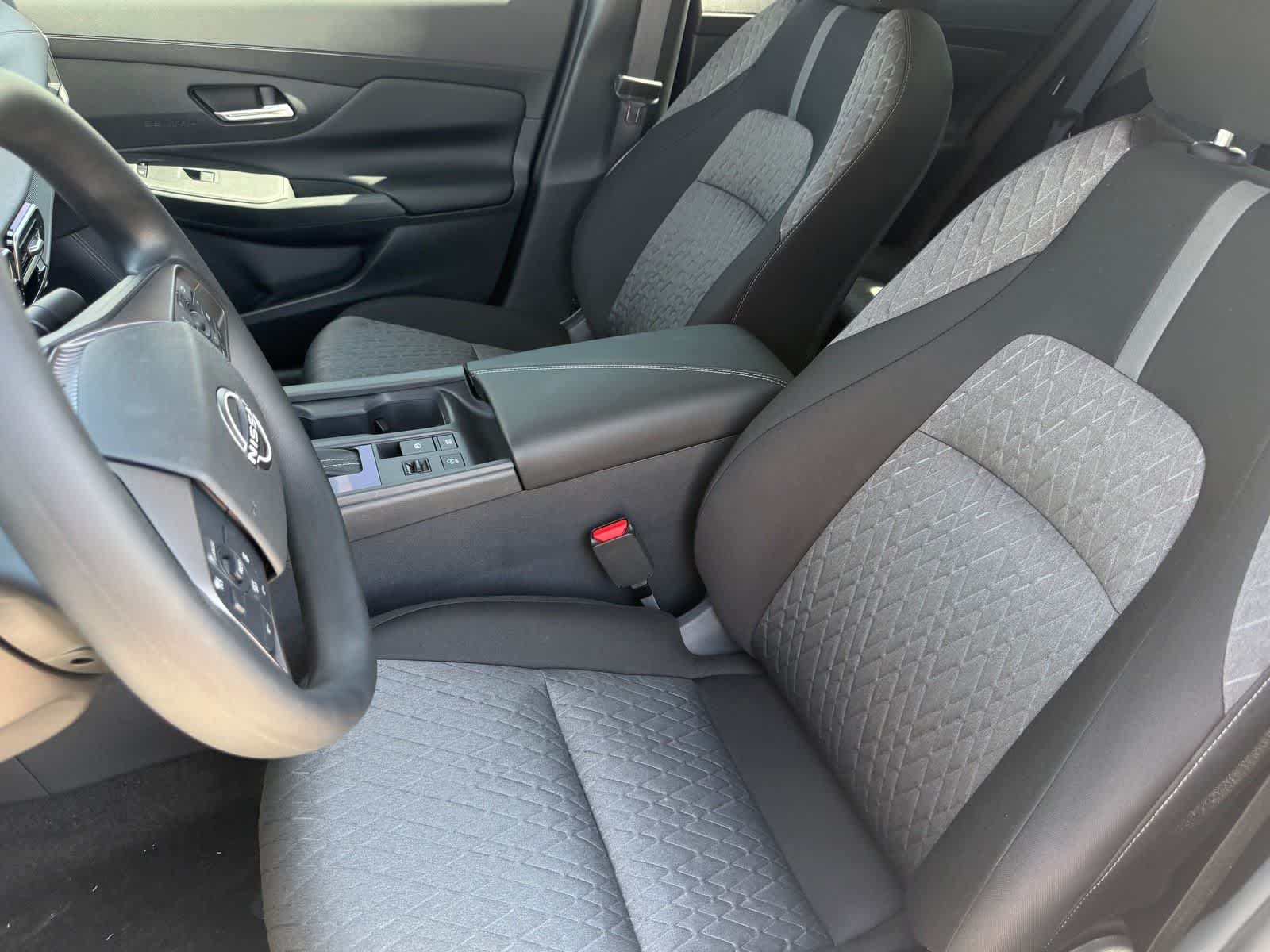 Thumbnail: 2026 Nissan Sentra - 10