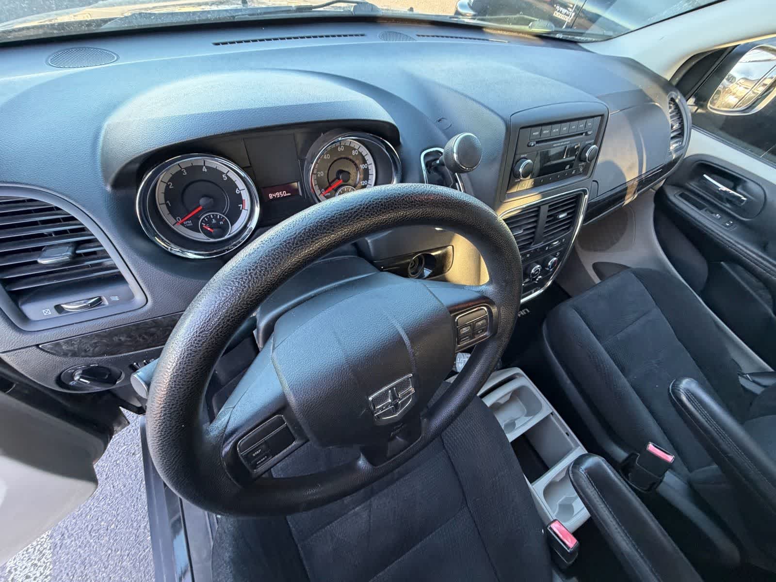 Thumbnail: 2015 Dodge Grand Caravan - 6