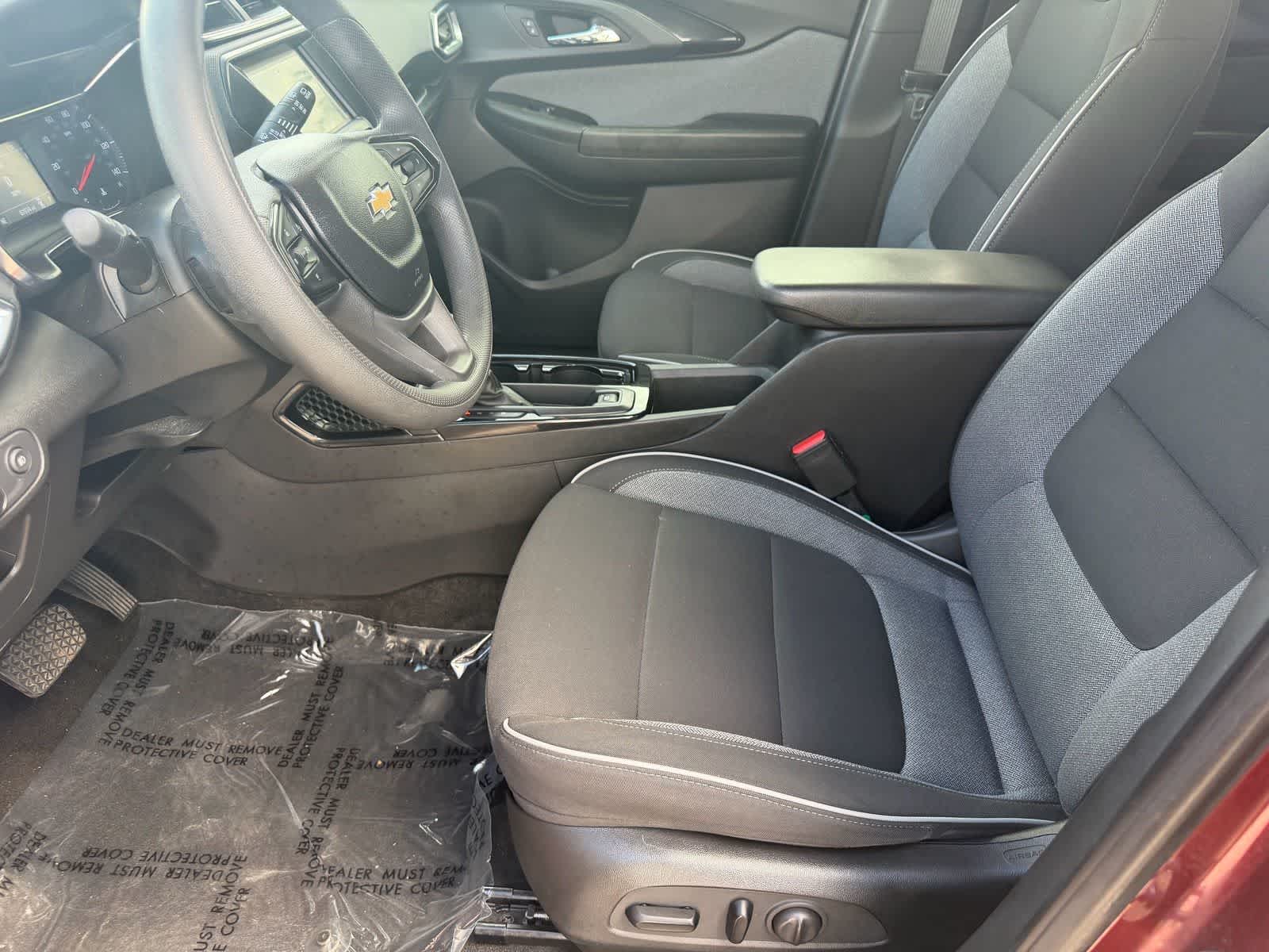 Thumbnail: 2023 Chevrolet TrailBlazer - 14