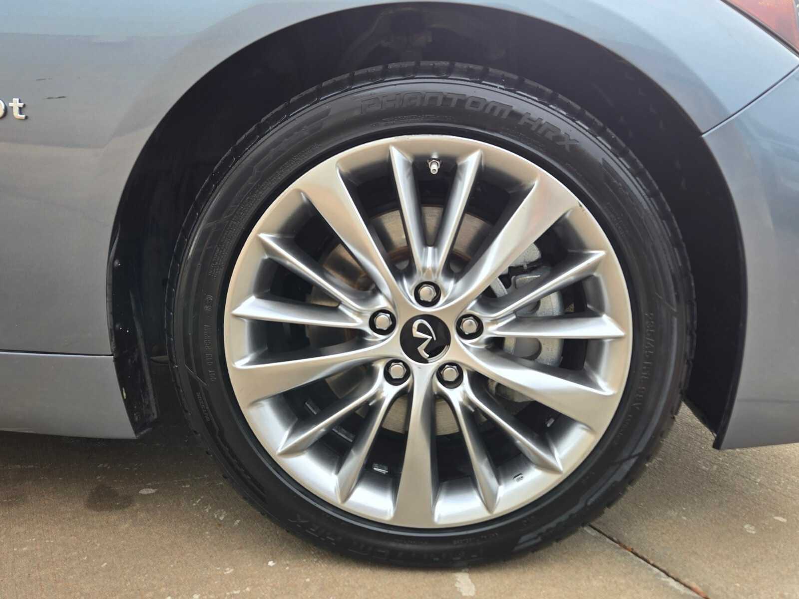 Thumbnail: 2020 INFINITI Q50 - 10