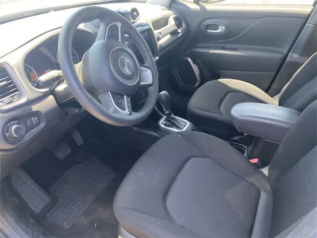 Thumbnail: 2023 Jeep Renegade - 10