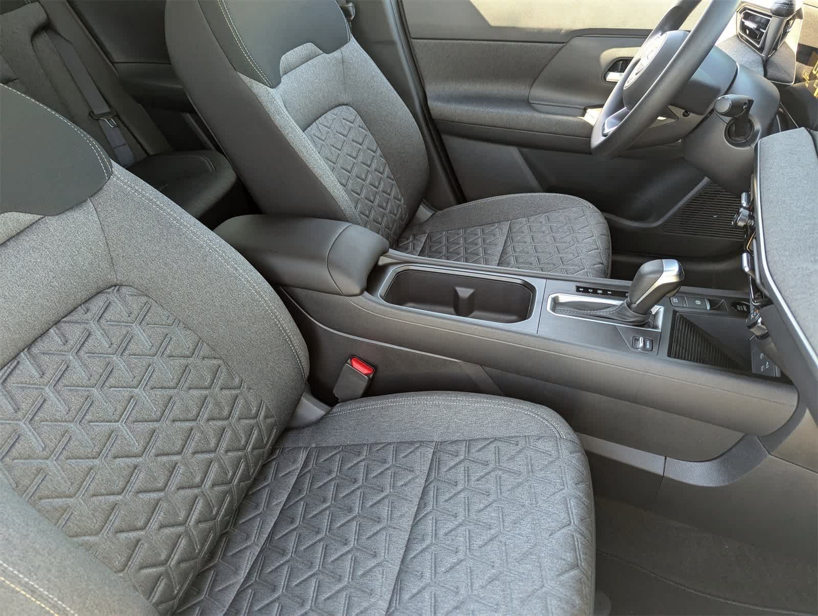 Thumbnail: 2026 Nissan Kicks - 12