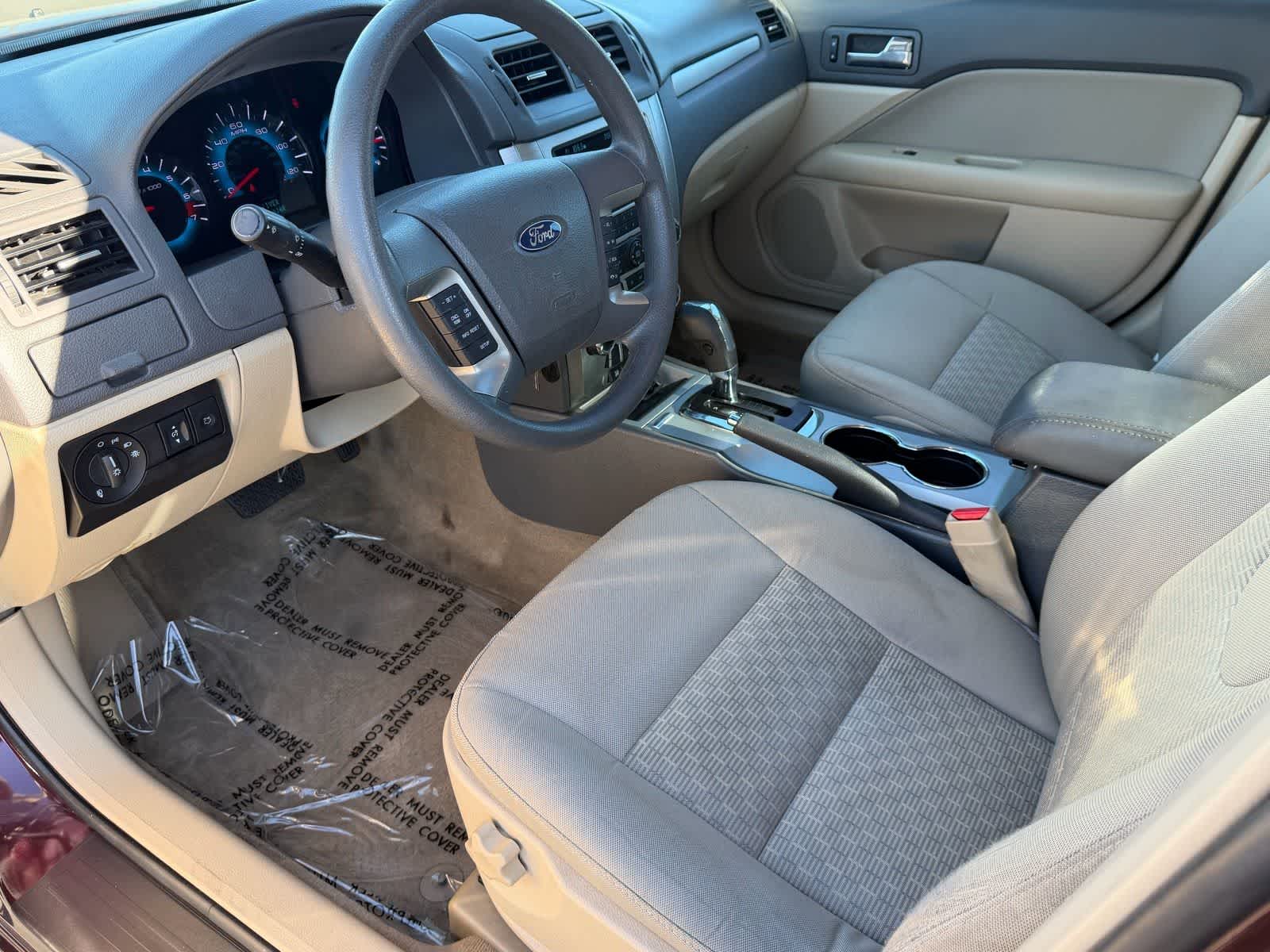 Thumbnail: 2011 Ford Fusion - 18